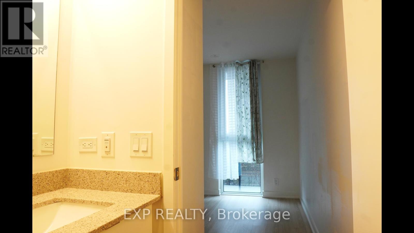 217 - 30 Tretti Way, Toronto, Ontario  M3H 0E3 - Photo 13 - C13091094