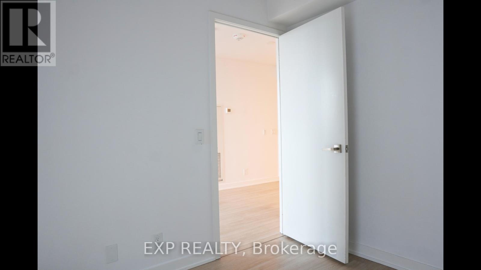 217 - 30 Tretti Way, Toronto, Ontario  M3H 0E3 - Photo 23 - C13091094