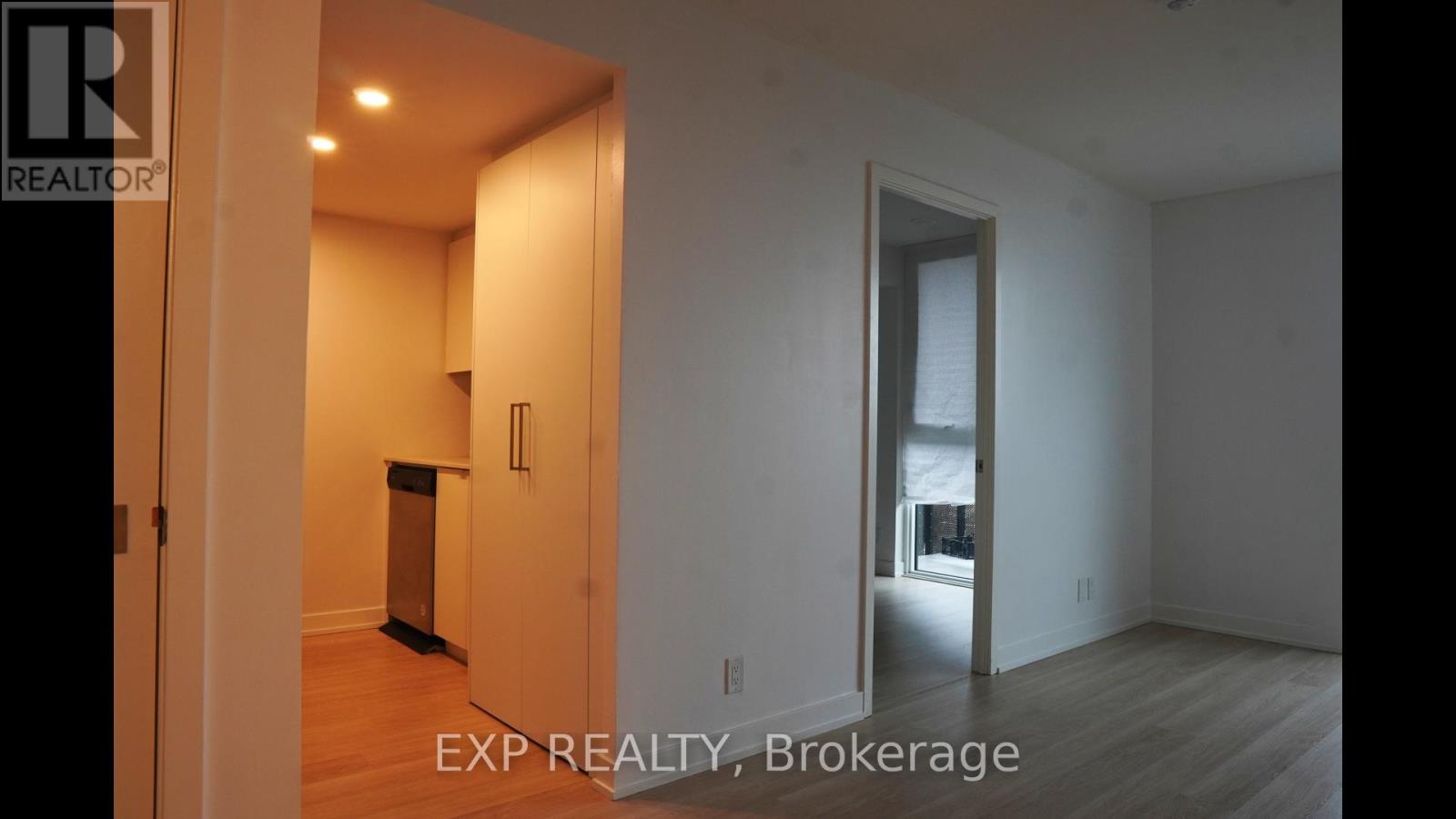 217 - 30 Tretti Way, Toronto, Ontario  M3H 0E3 - Photo 7 - C13091094