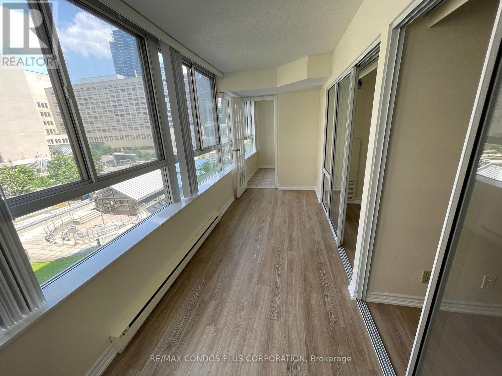602 - 44 Gerrard Street W, Toronto, Ontario  M5G 2K2 - Photo 5 - C13091106