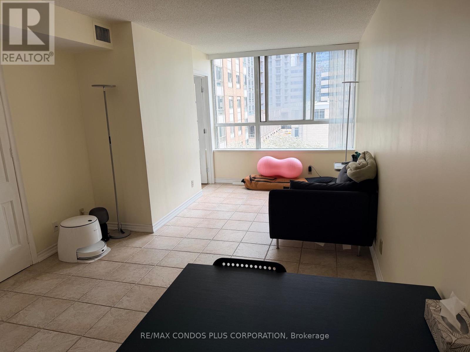 602 - 44 Gerrard Street W, Toronto, Ontario  M5G 2K2 - Photo 6 - C13091106