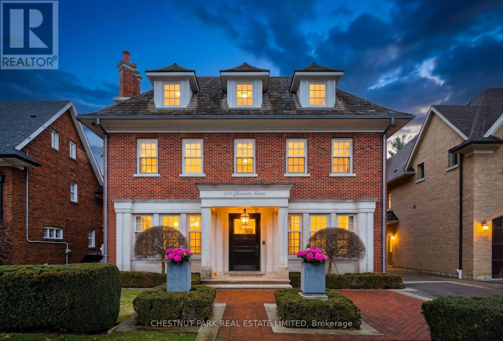 204 GLENCAIRN AVENUE, Toronto, Ontario