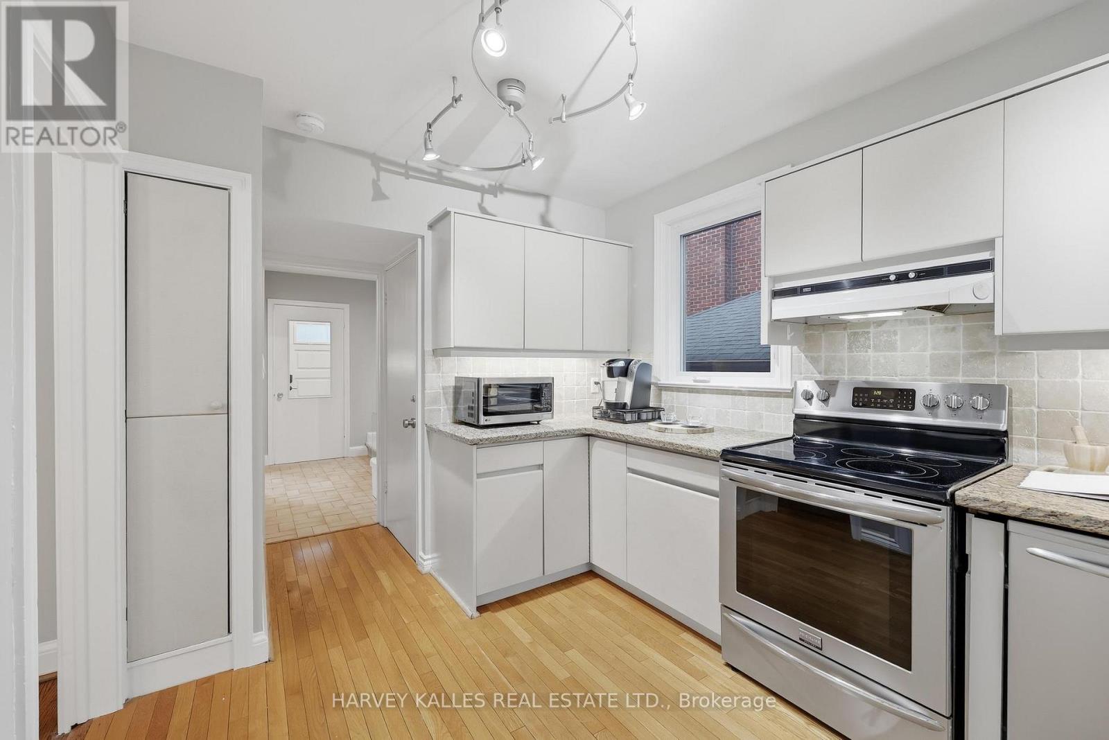 41 Romney Road, Toronto, Ontario  M3H 1H4 - Photo 15 - C13091136