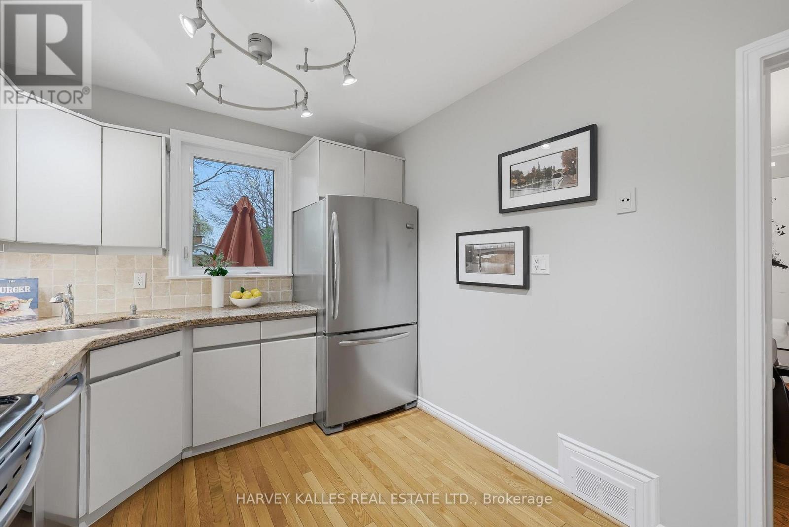 41 Romney Road, Toronto, Ontario  M3H 1H4 - Photo 17 - C13091136