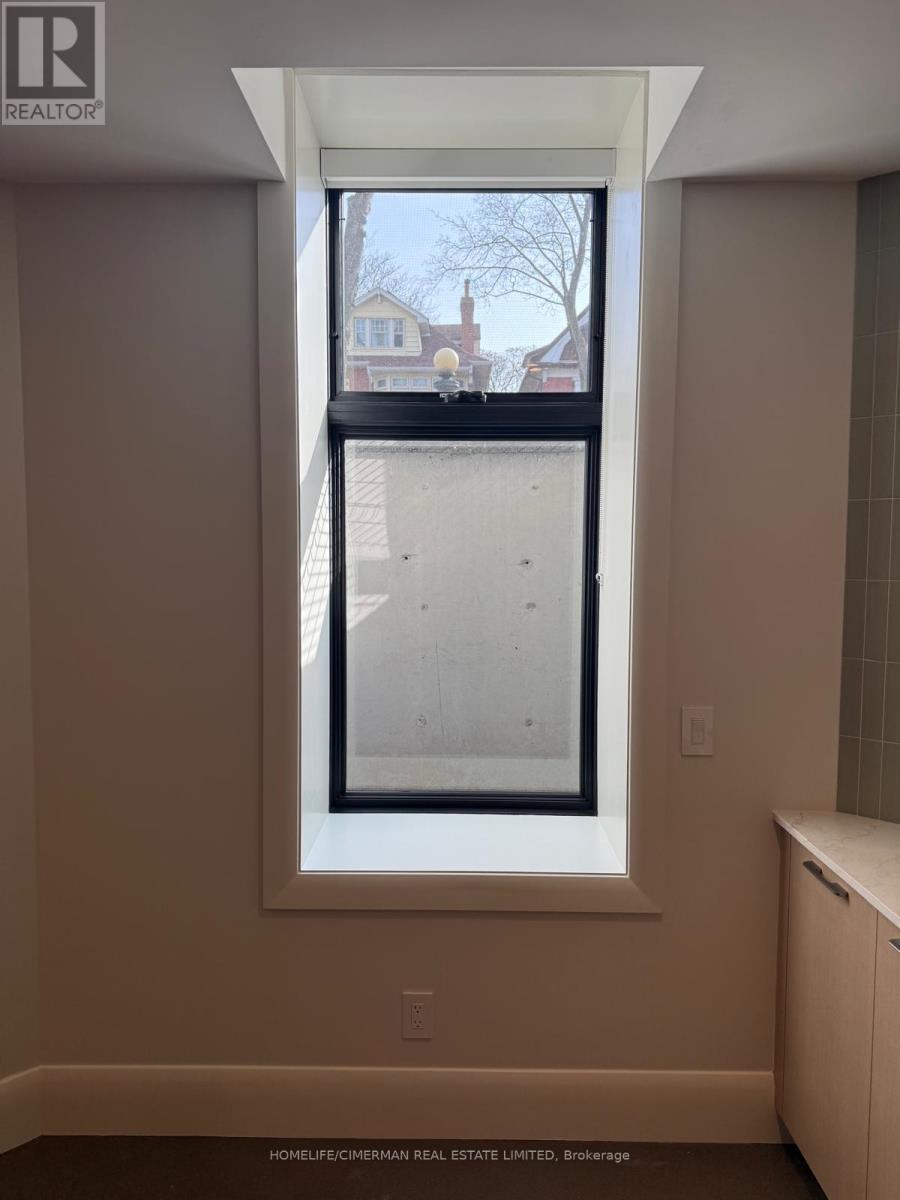 Lower - 328 Palmerston Boulevard, Toronto, Ontario  M6G 2N6 - Photo 3 - C13091156