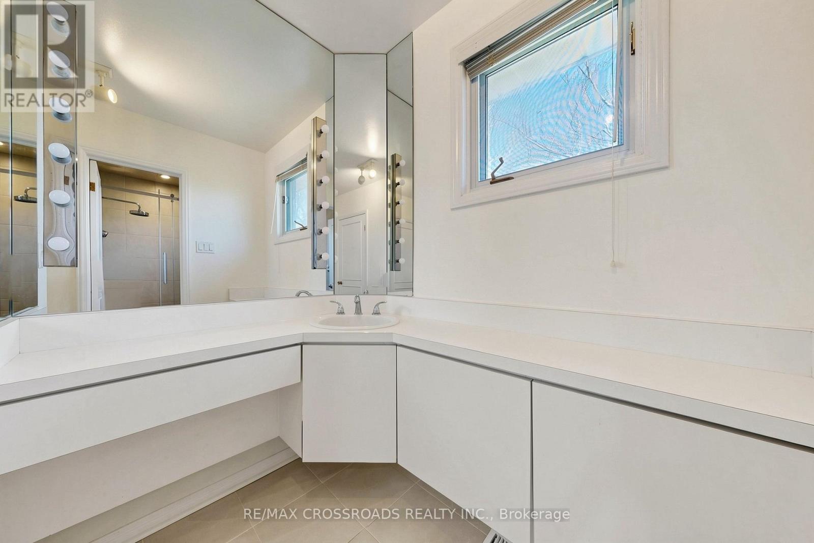 9 Tullamore Drive, Toronto, Ontario  M2L 2E9 - Photo 26 - C13091194