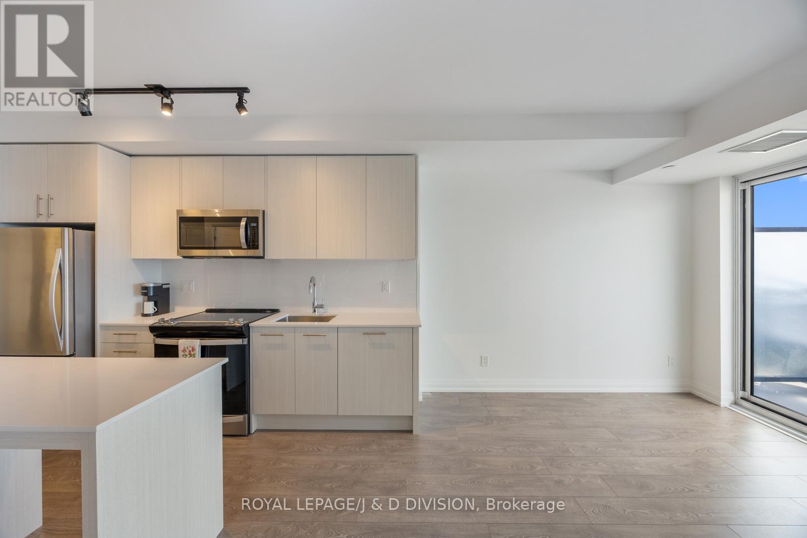 1510 - 286 Main Street, Toronto, Ontario  M4C 4X5 - Photo 14 - E13091086