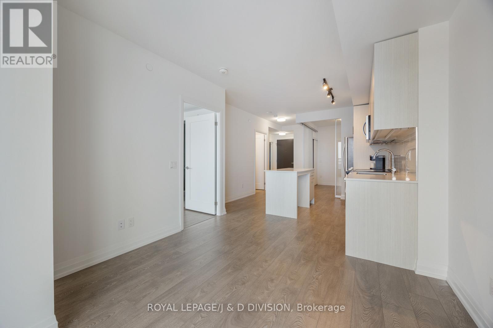 1510 - 286 Main Street, Toronto, Ontario  M4C 4X5 - Photo 17 - E13091086