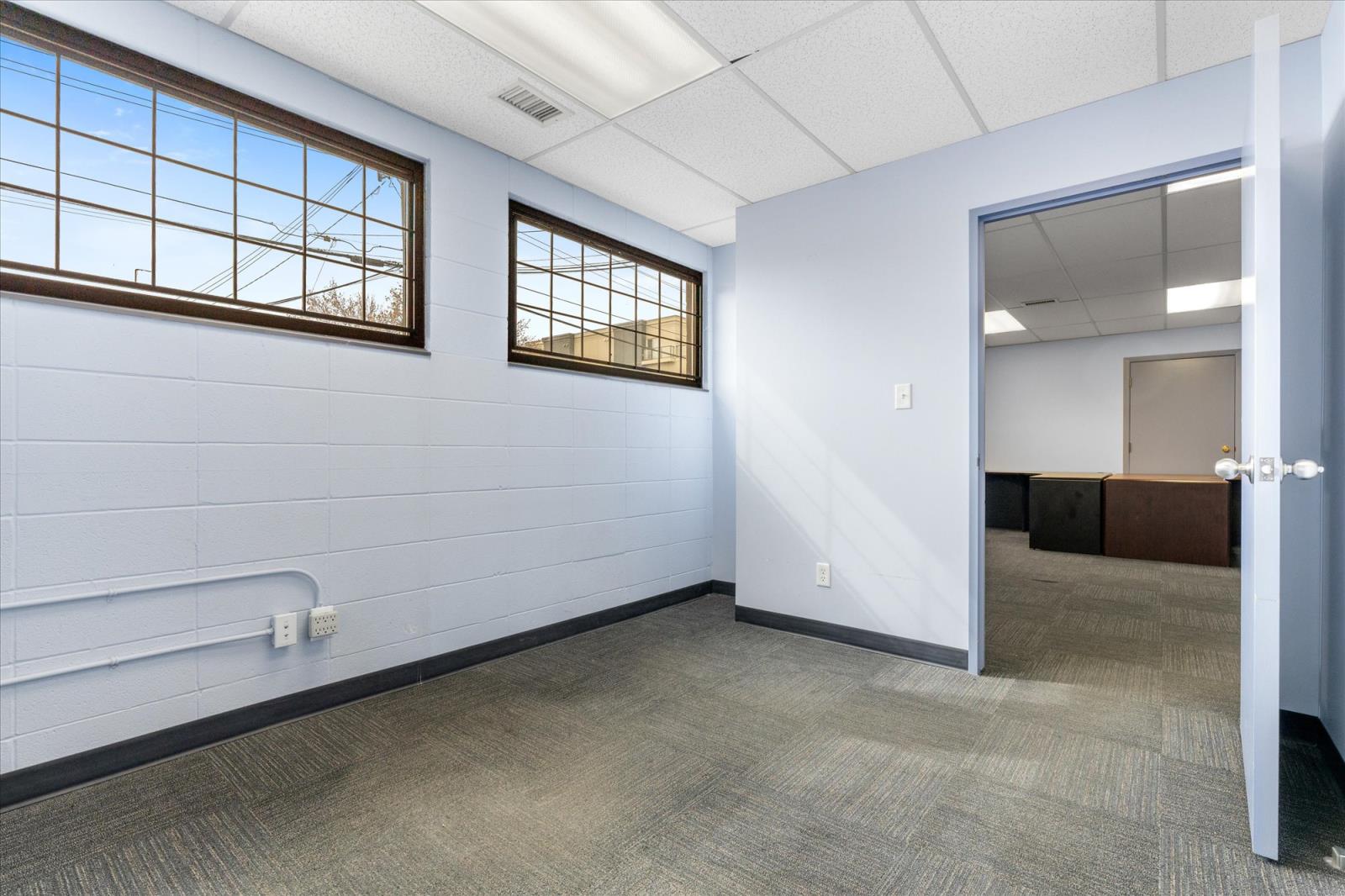 Back Office, 10047  81 Ave Nw, Edmonton, Alberta  T6E 1W7 - Photo 2 - 44811844