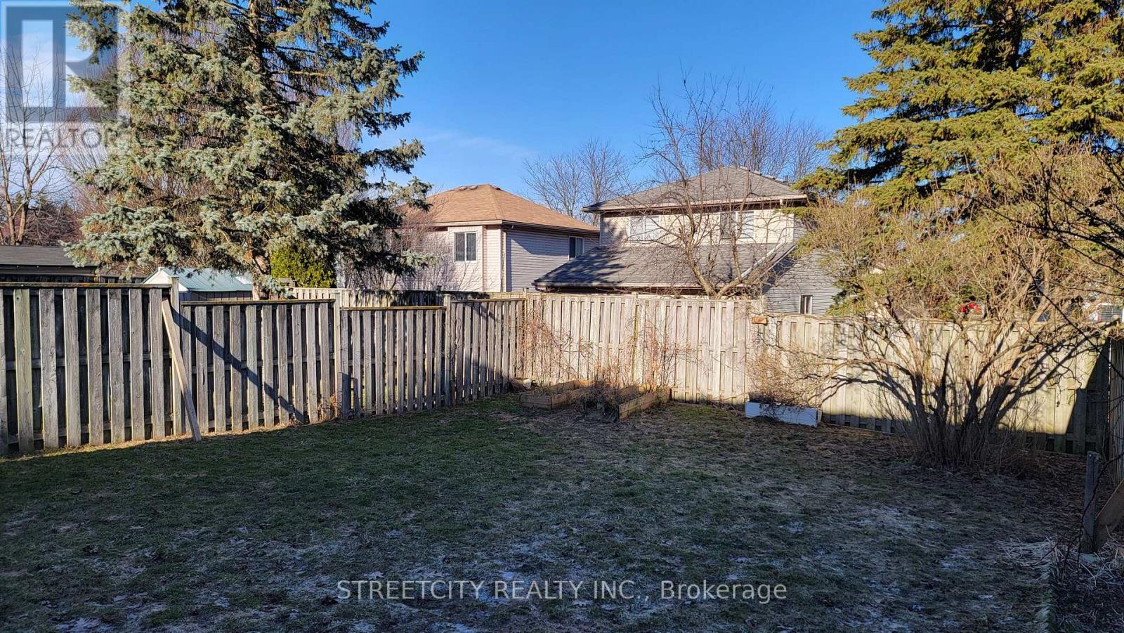 15 Sandra Road, London East, Ontario  N5V 4X3 - Photo 11 - X13089842
