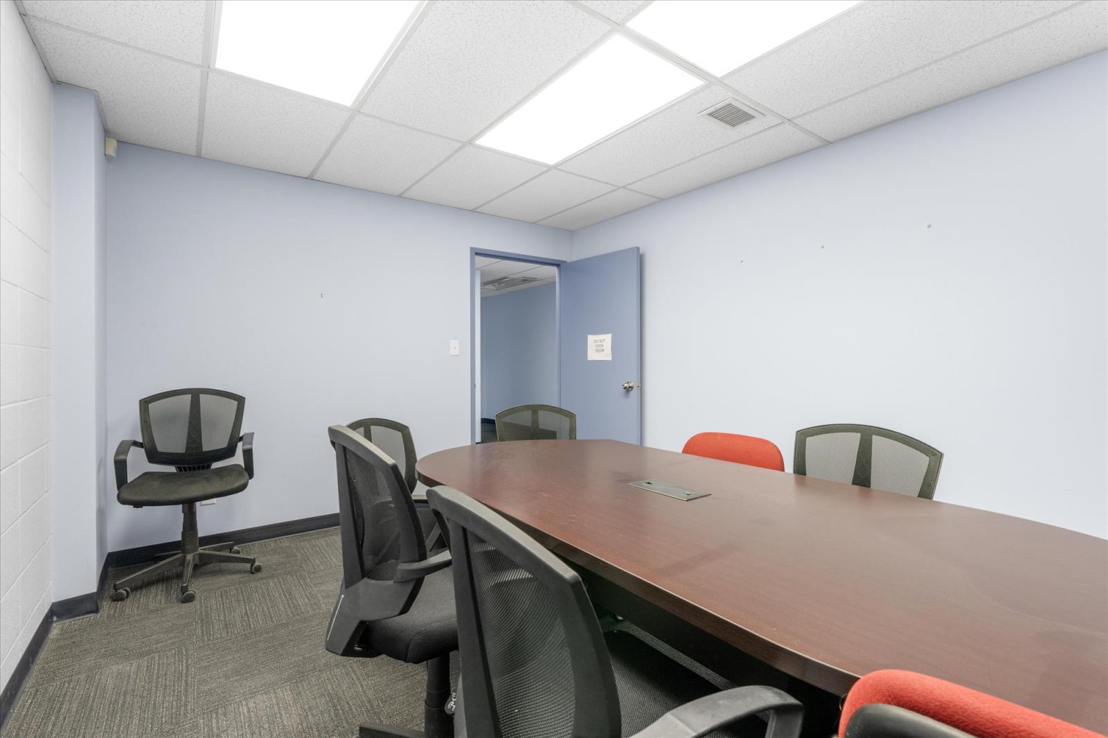 Back Office, 10047  81 Ave Nw, Edmonton, Alberta  T6E 1W7 - Photo 25 - 44811844