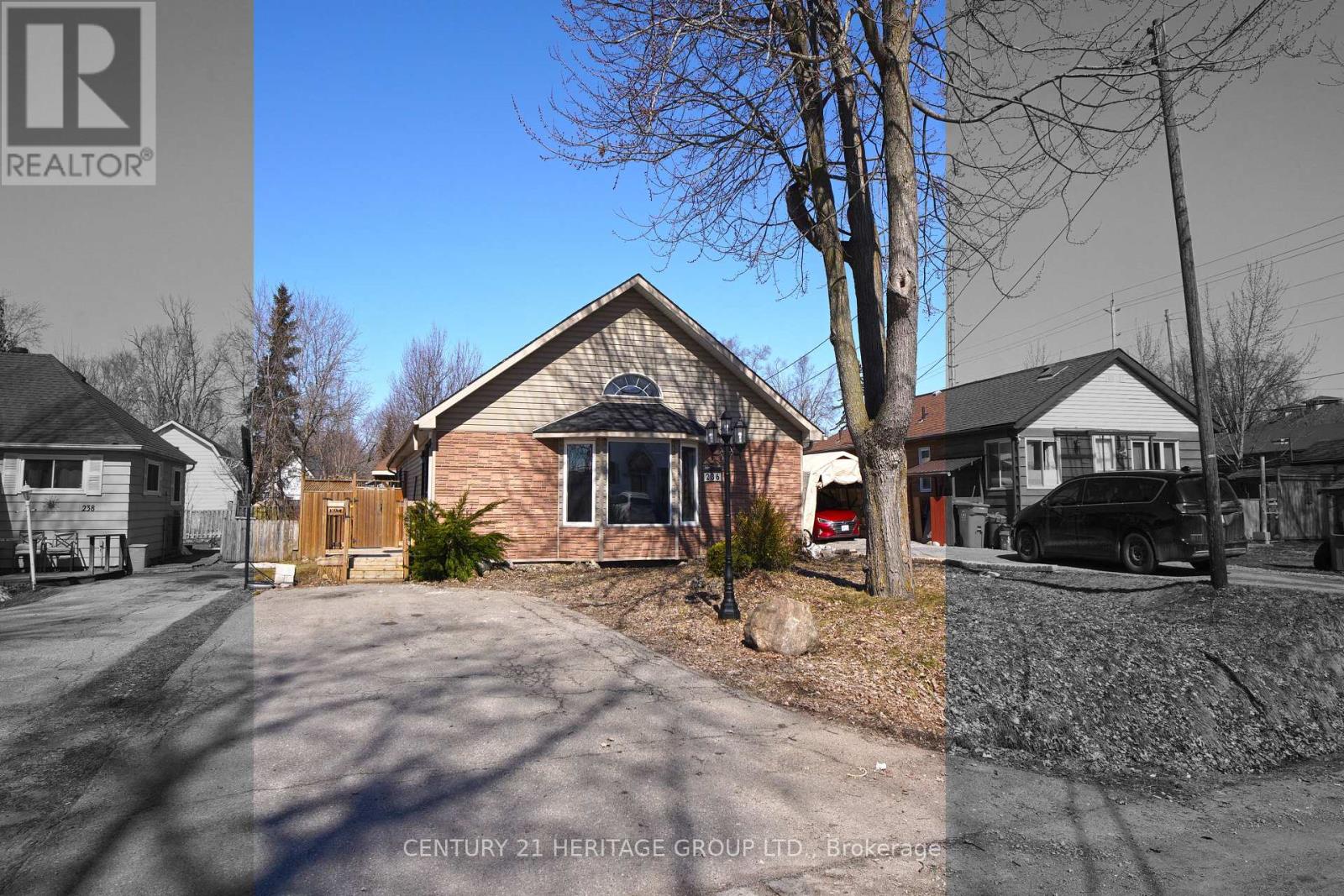 236 SIMCOE AVENUE, Georgina, Ontario