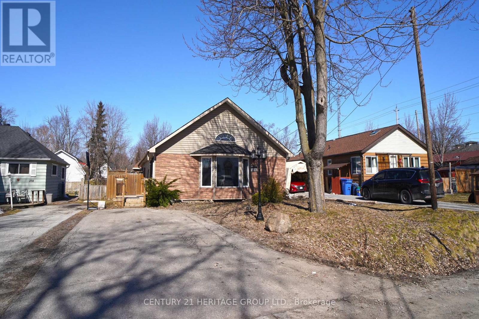 236 Simcoe Avenue, Georgina, Ontario  L4P 2H8 - Photo 3 - N13091134