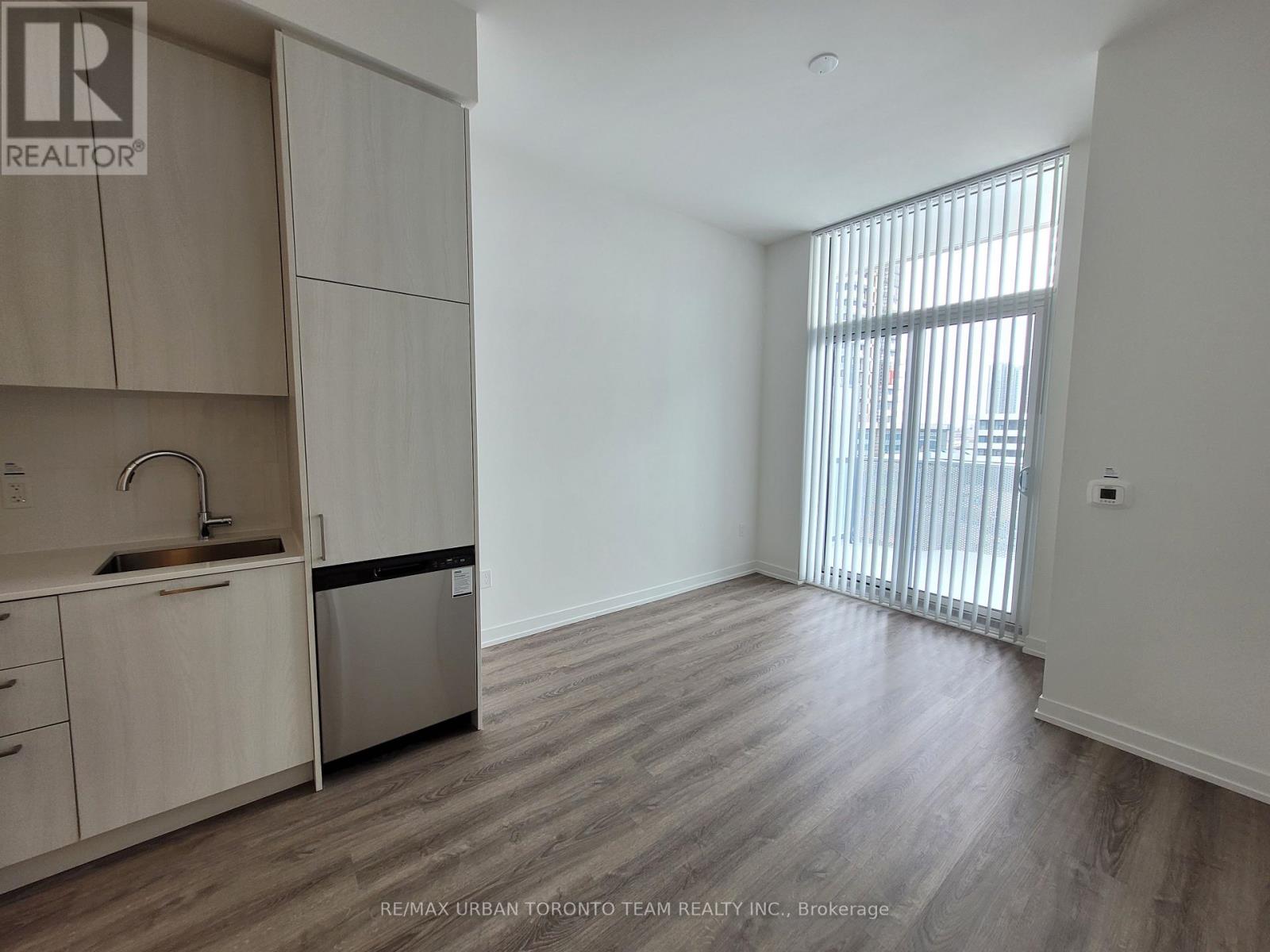 602 - 195 Commerce Street, Vaughan, Ontario  L4K 0P9 - Photo 6 - N13091138