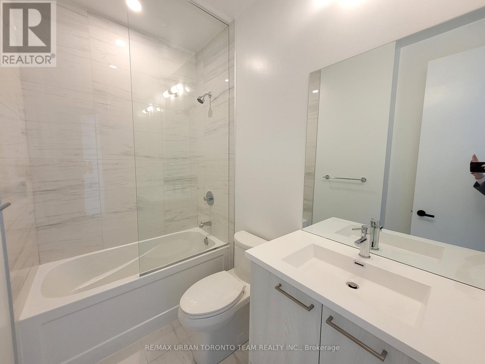 602 - 195 Commerce Street, Vaughan, Ontario  L4K 0P9 - Photo 8 - N13091138