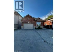 704 STONE CHURCH Road E, Hamilton, Ontario