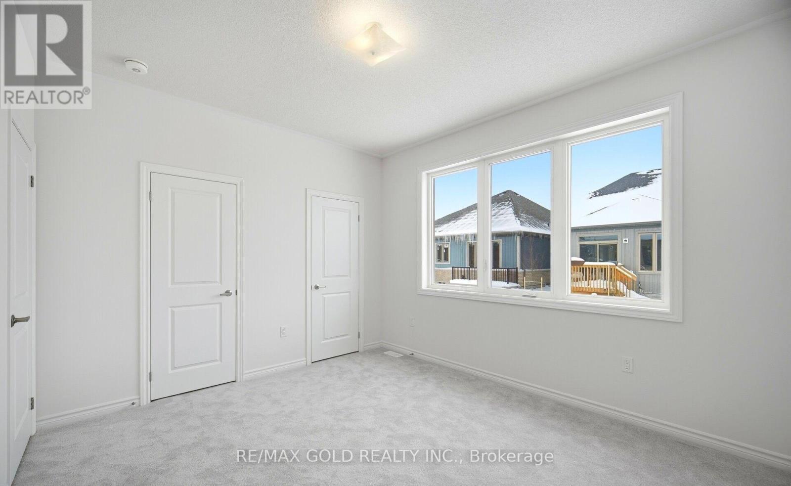 251 Wilcox Drive, Clearview (Stayner), Ontario  L0M 1S0 - Photo 10 - S13091206