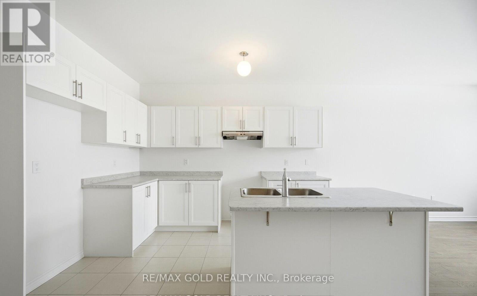 251 Wilcox Drive, Clearview (Stayner), Ontario  L0M 1S0 - Photo 5 - S13091206