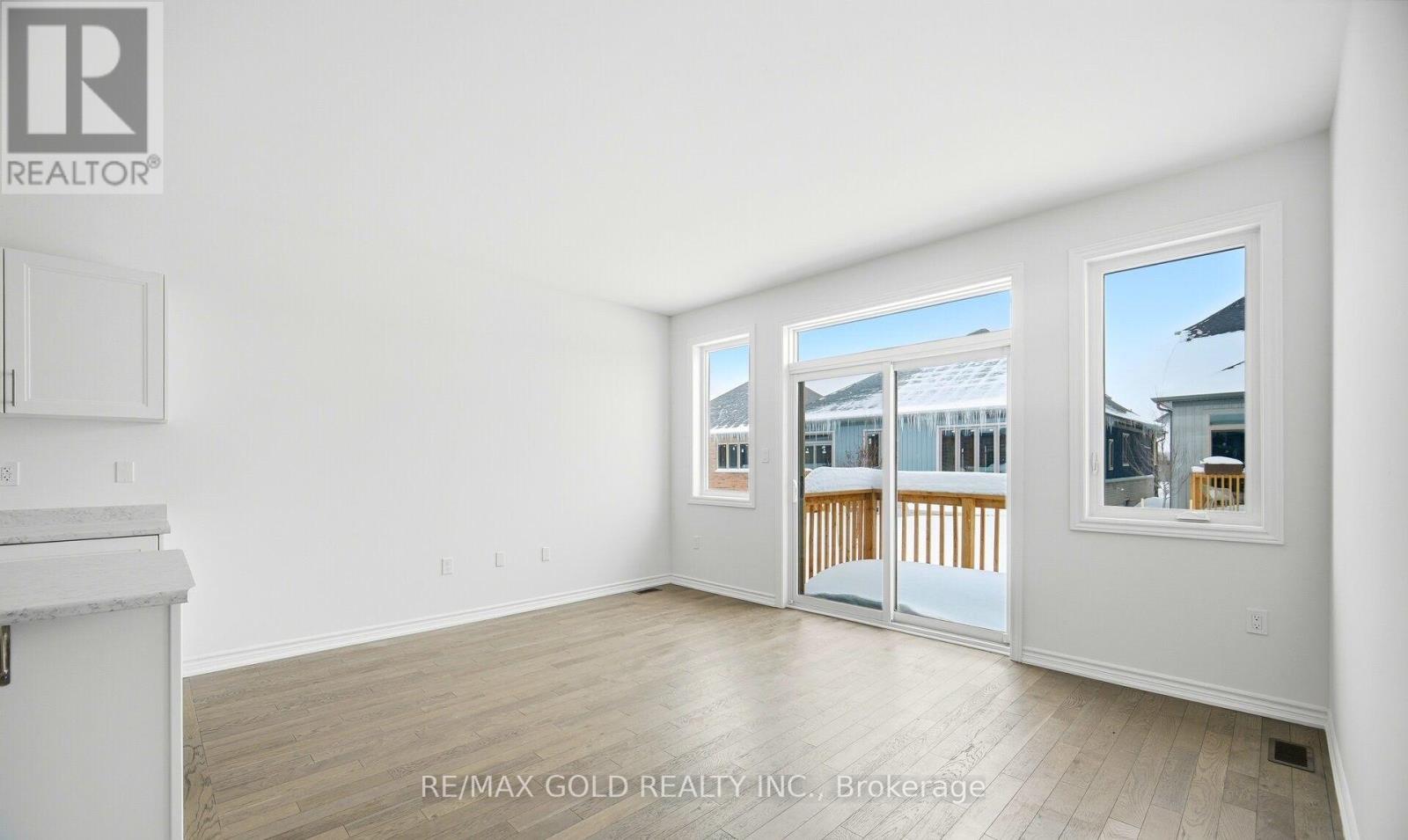 251 Wilcox Drive, Clearview (Stayner), Ontario  L0M 1S0 - Photo 6 - S13091206