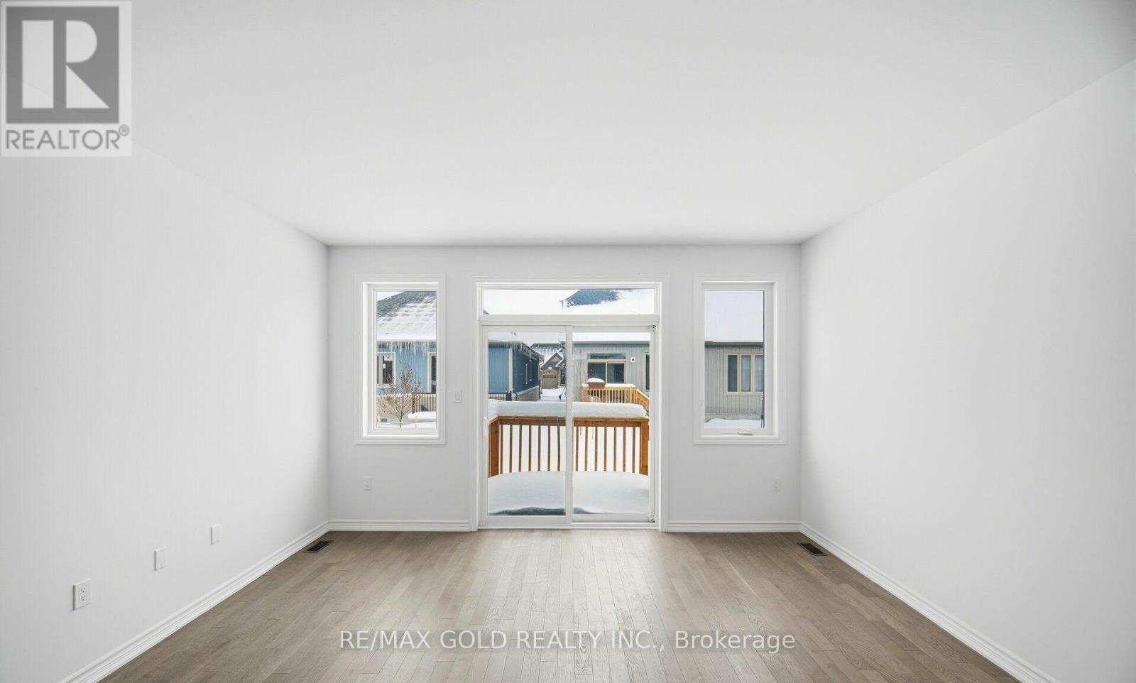 251 Wilcox Drive, Clearview (Stayner), Ontario  L0M 1S0 - Photo 7 - S13091206