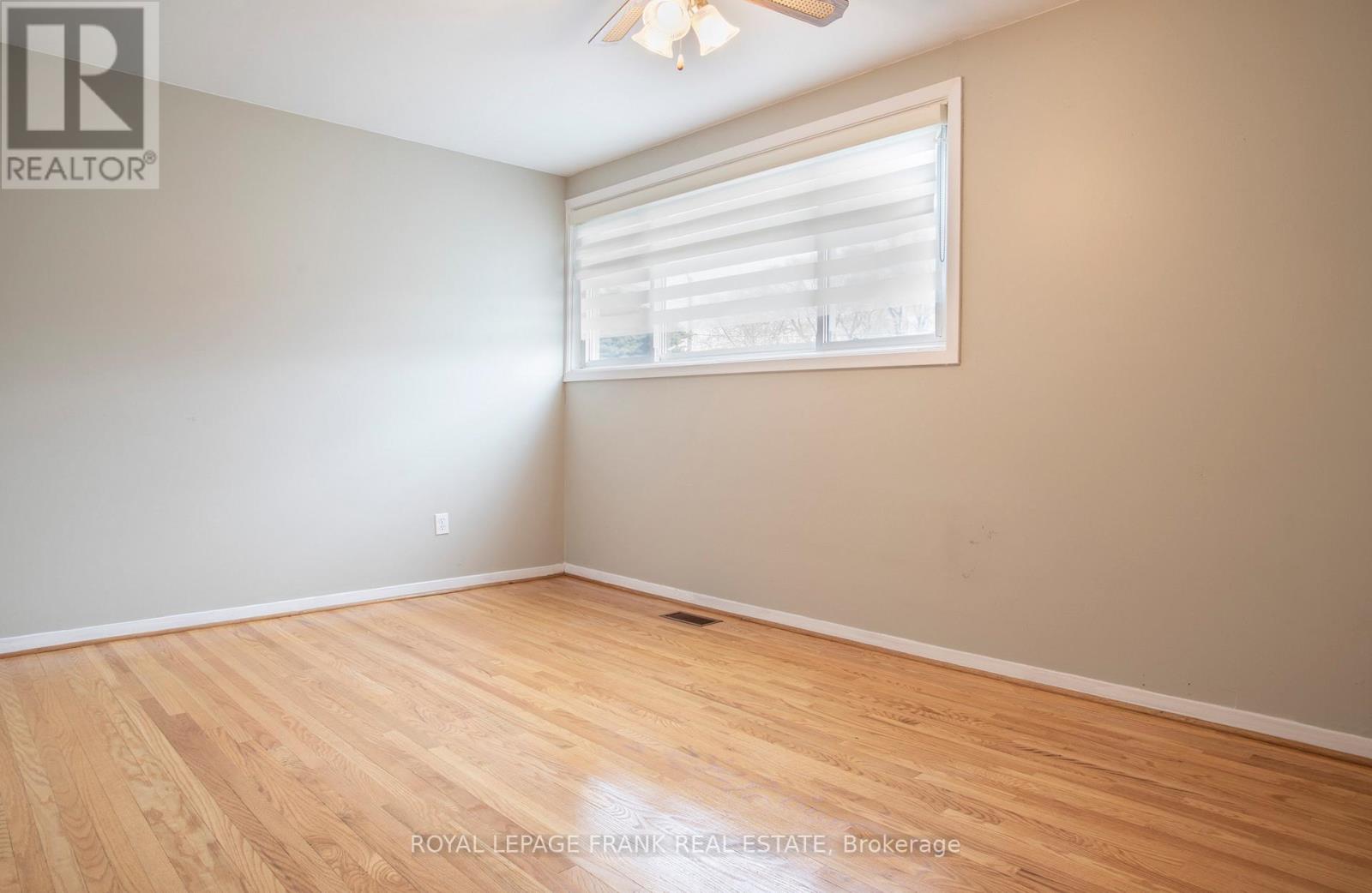 25 Shoreland Crescent, Toronto, Ontario  M1G 1M4 - Photo 16 - E13091436