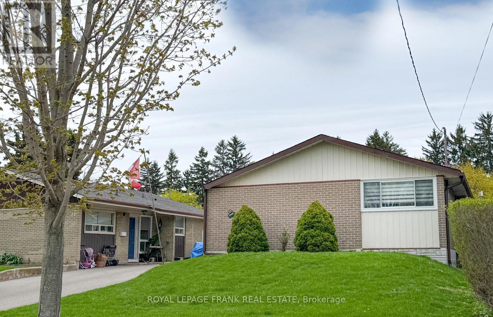 25 Shoreland Crescent, Toronto, Ontario  M1G 1M4 - Photo 2 - E13091436