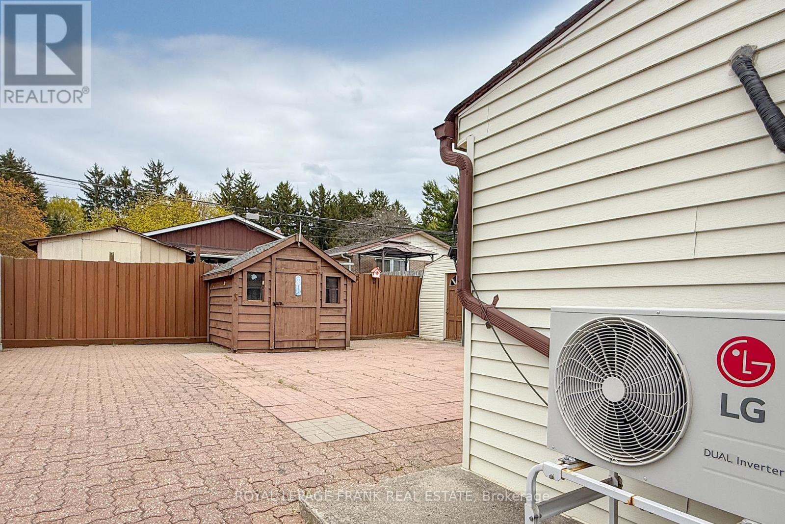 25 Shoreland Crescent, Toronto, Ontario  M1G 1M4 - Photo 31 - E13091436