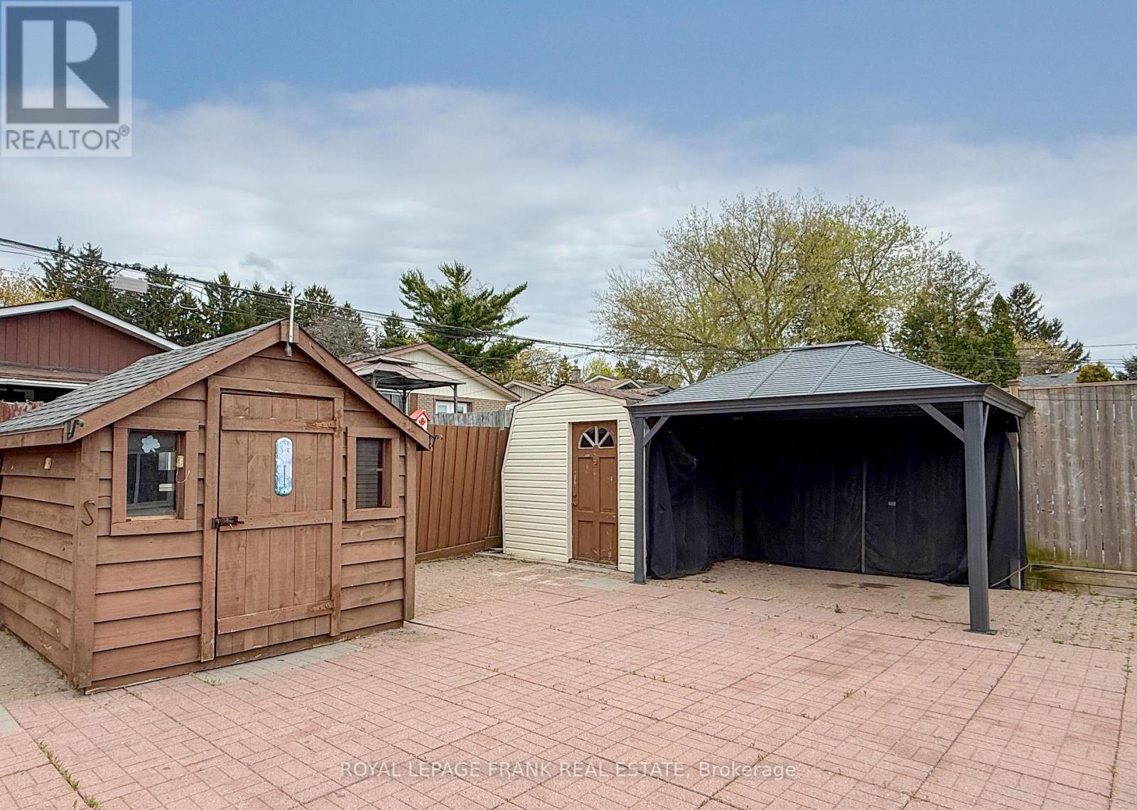 25 Shoreland Crescent, Toronto, Ontario  M1G 1M4 - Photo 33 - E13091436