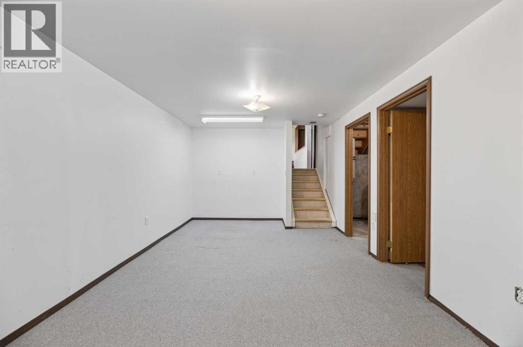 11 Westhill Crescent, Didsbury, Alberta  T0M 0W0 - Photo 24 - A2307344
