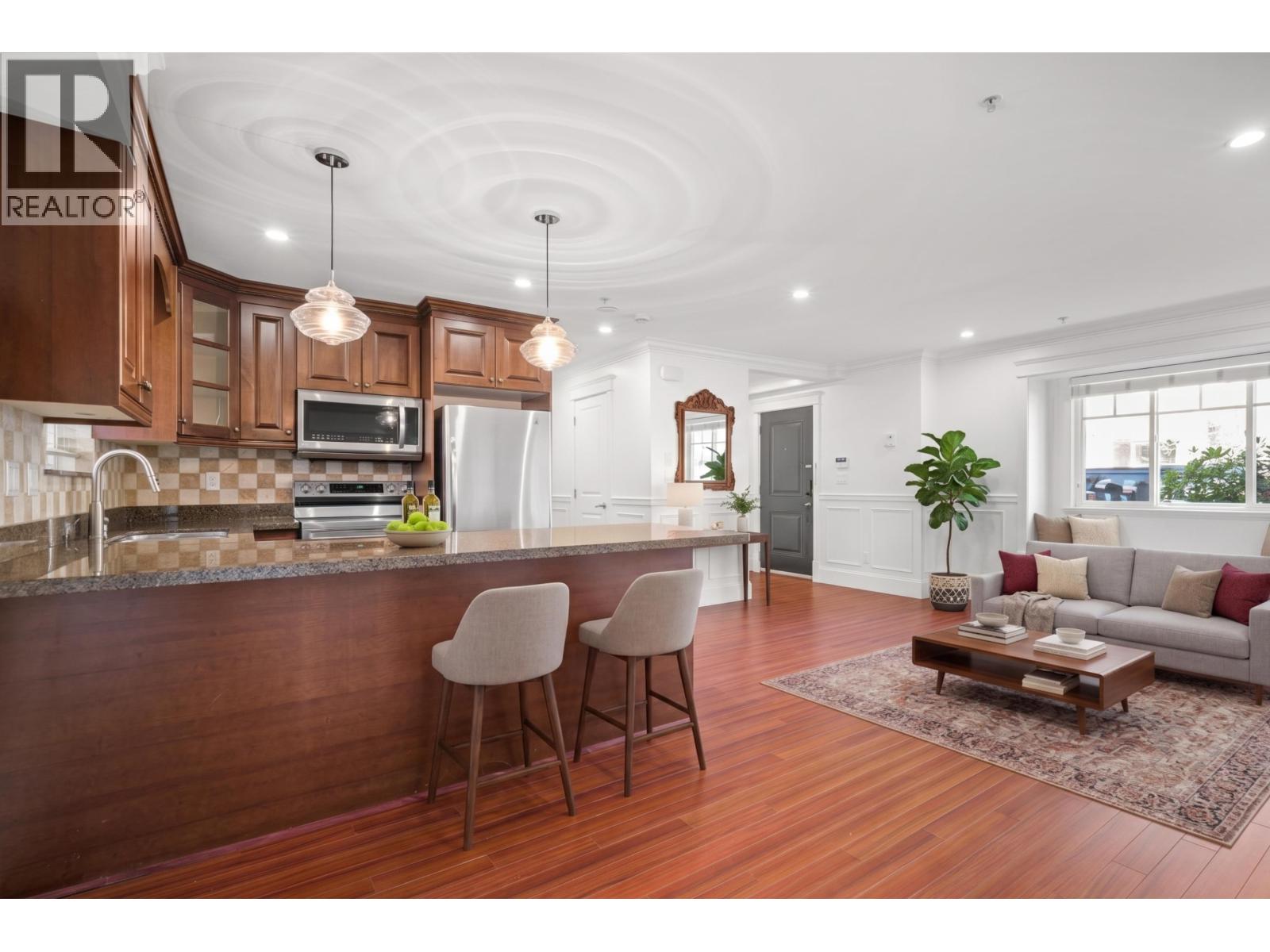 2412 St. Catherines Street, Vancouver, British Columbia  V5T 3X9 - Photo 4 - R3102549