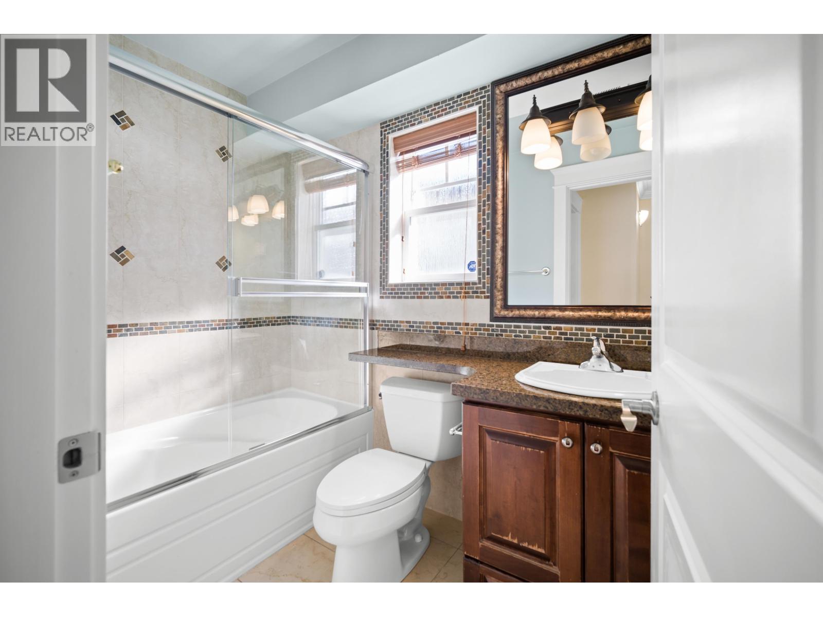 2412 St. Catherines Street, Vancouver, British Columbia  V5T 3X9 - Photo 20 - R3102549
