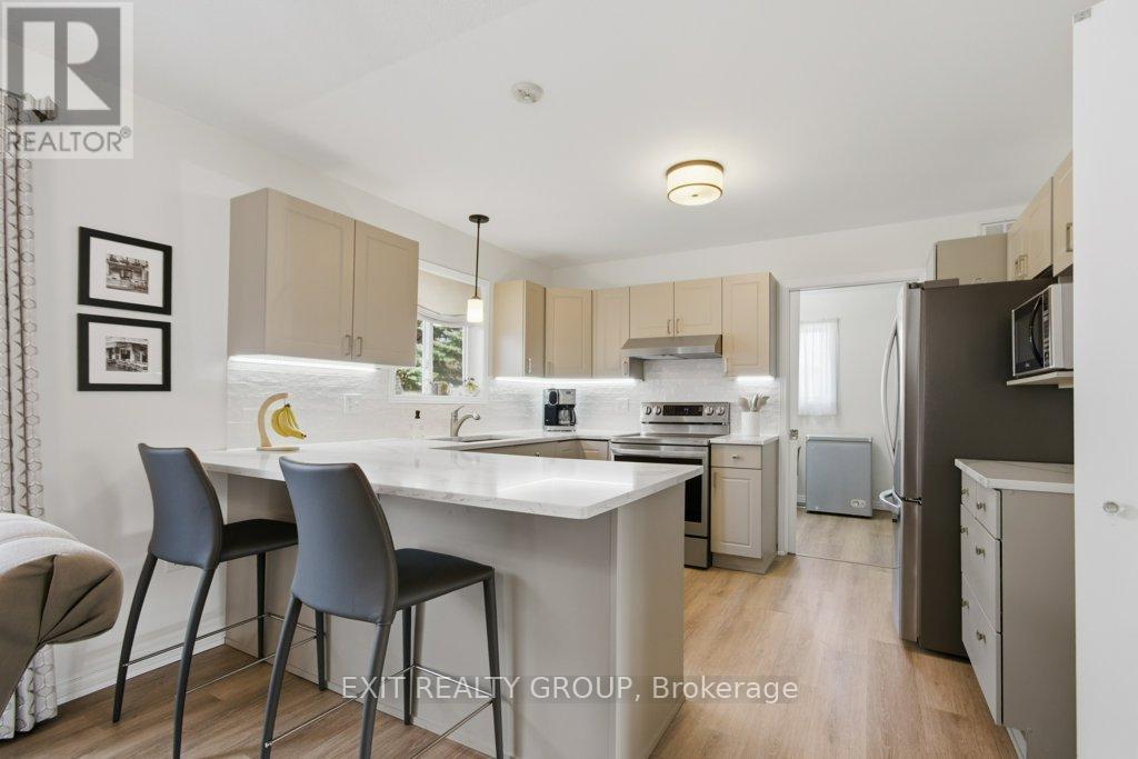 73 Sand Banks Court, Prince Edward County, Ontario  K0K 3L0 - Photo 10 - X13091570
