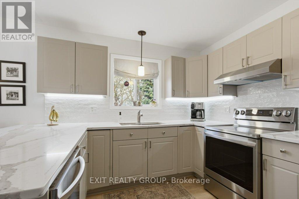 73 Sand Banks Court, Prince Edward County, Ontario  K0K 3L0 - Photo 11 - X13091570