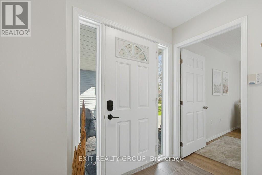 73 Sand Banks Court, Prince Edward County, Ontario  K0K 3L0 - Photo 3 - X13091570