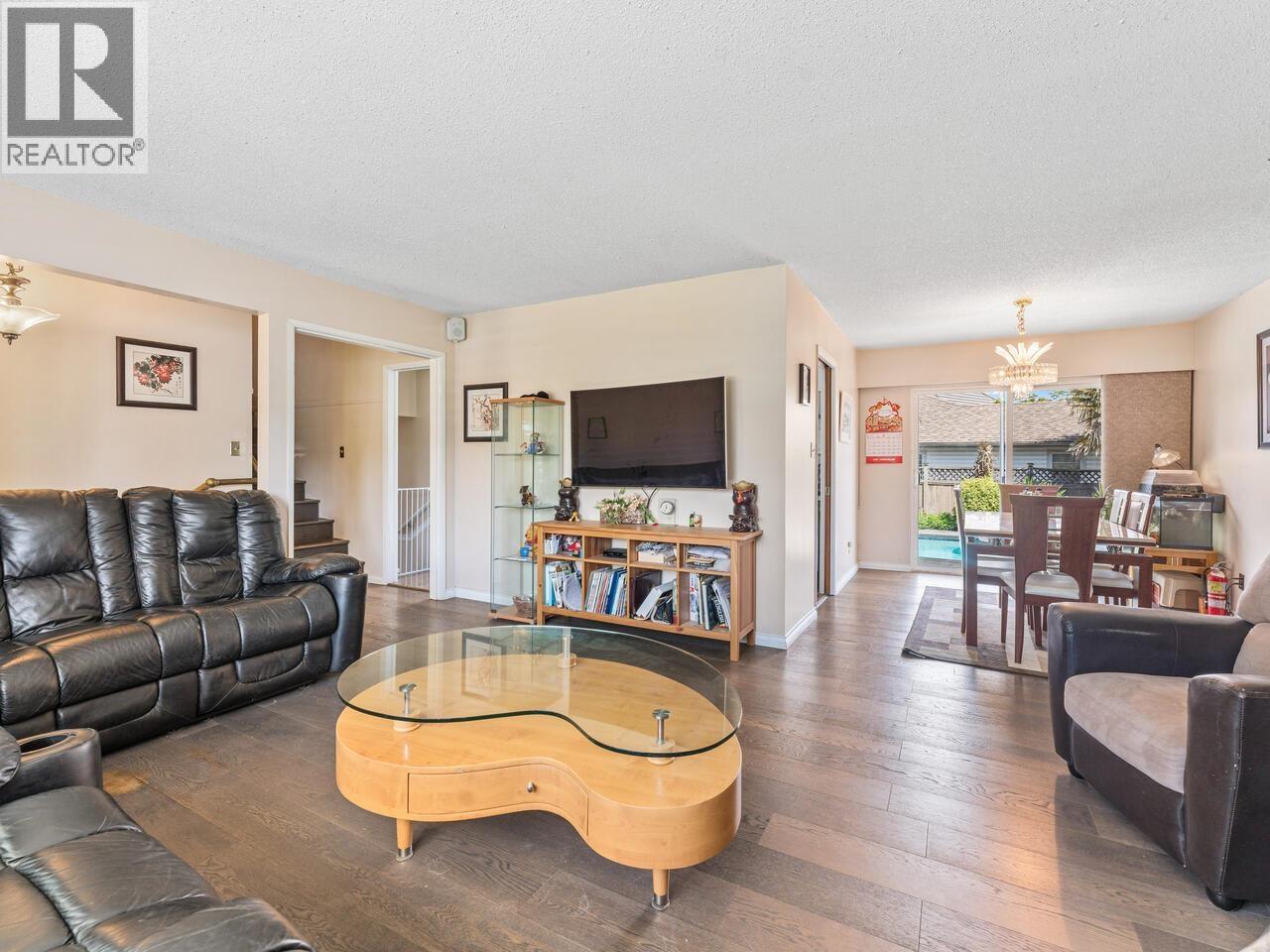 5259 Oak Place, Delta, British Columbia  V4K 1L8 - Photo 3 - R3119399