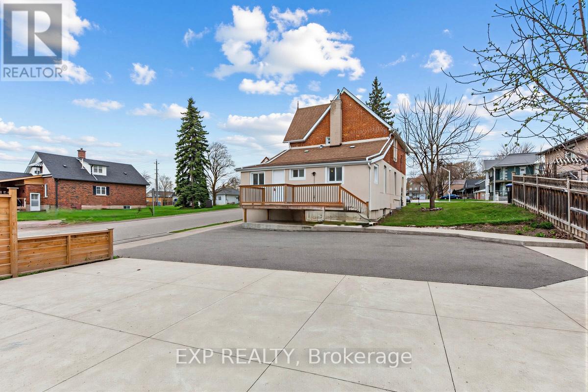 79 Barrie Street E, Bradford West Gwillimbury, Ontario  L3Z 2B7 - Photo 14 - N13079228