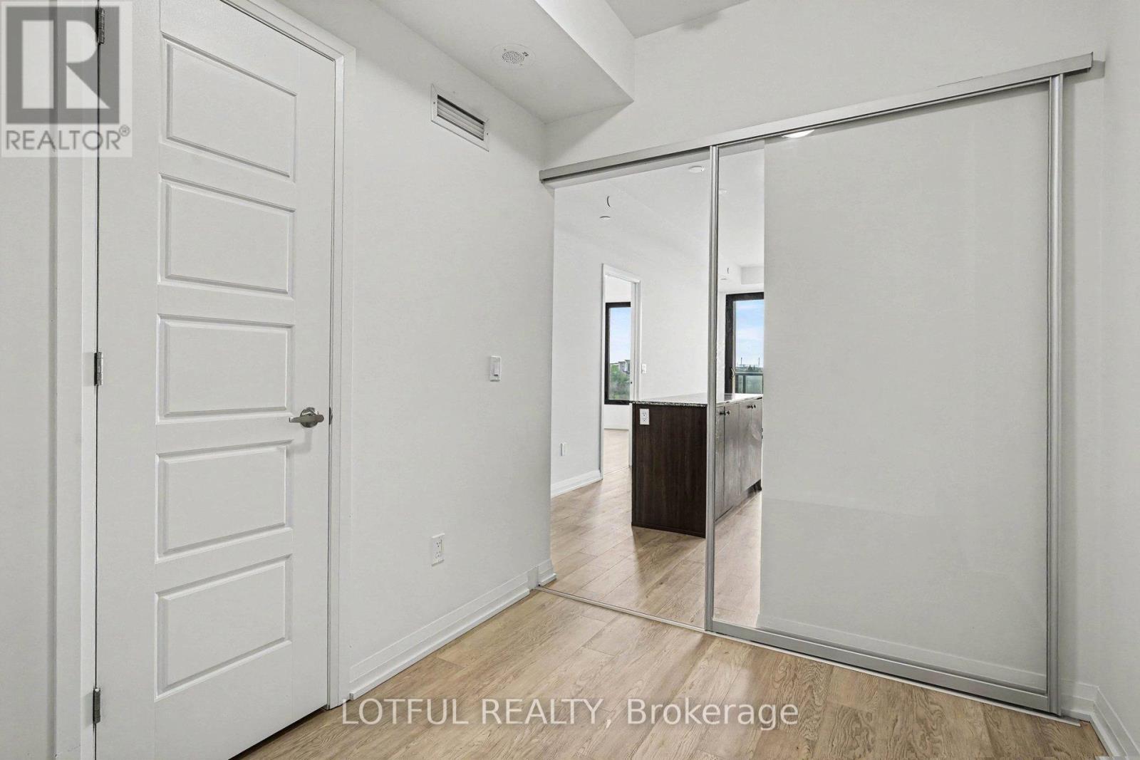 510 - 1415 Dundas Street E, Oakville, Ontario  L6H 7G1 - Photo 5 - W13091542