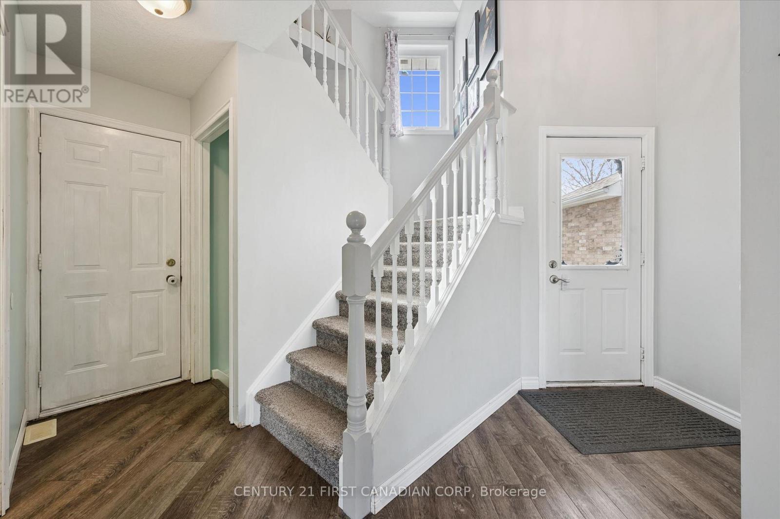 34 Waxwing Crescent, Guelph, Ontario  N1C 1E3 - Photo 14 - X13091284