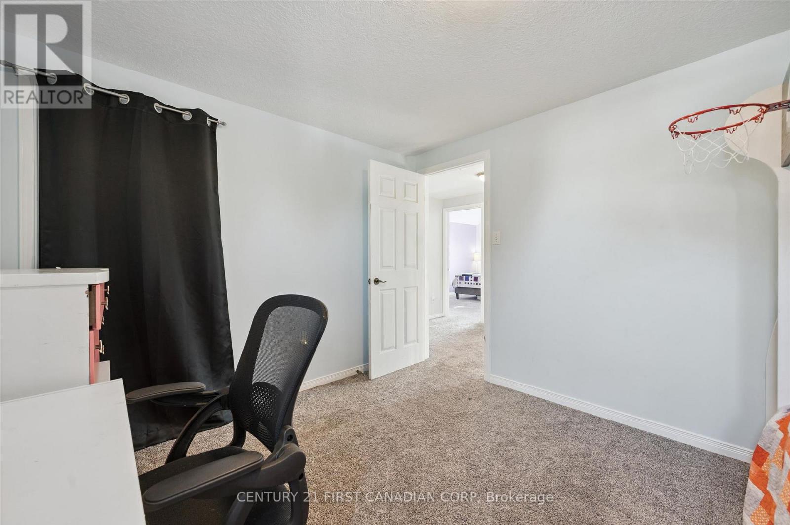 34 Waxwing Crescent, Guelph, Ontario  N1C 1E3 - Photo 17 - X13091284