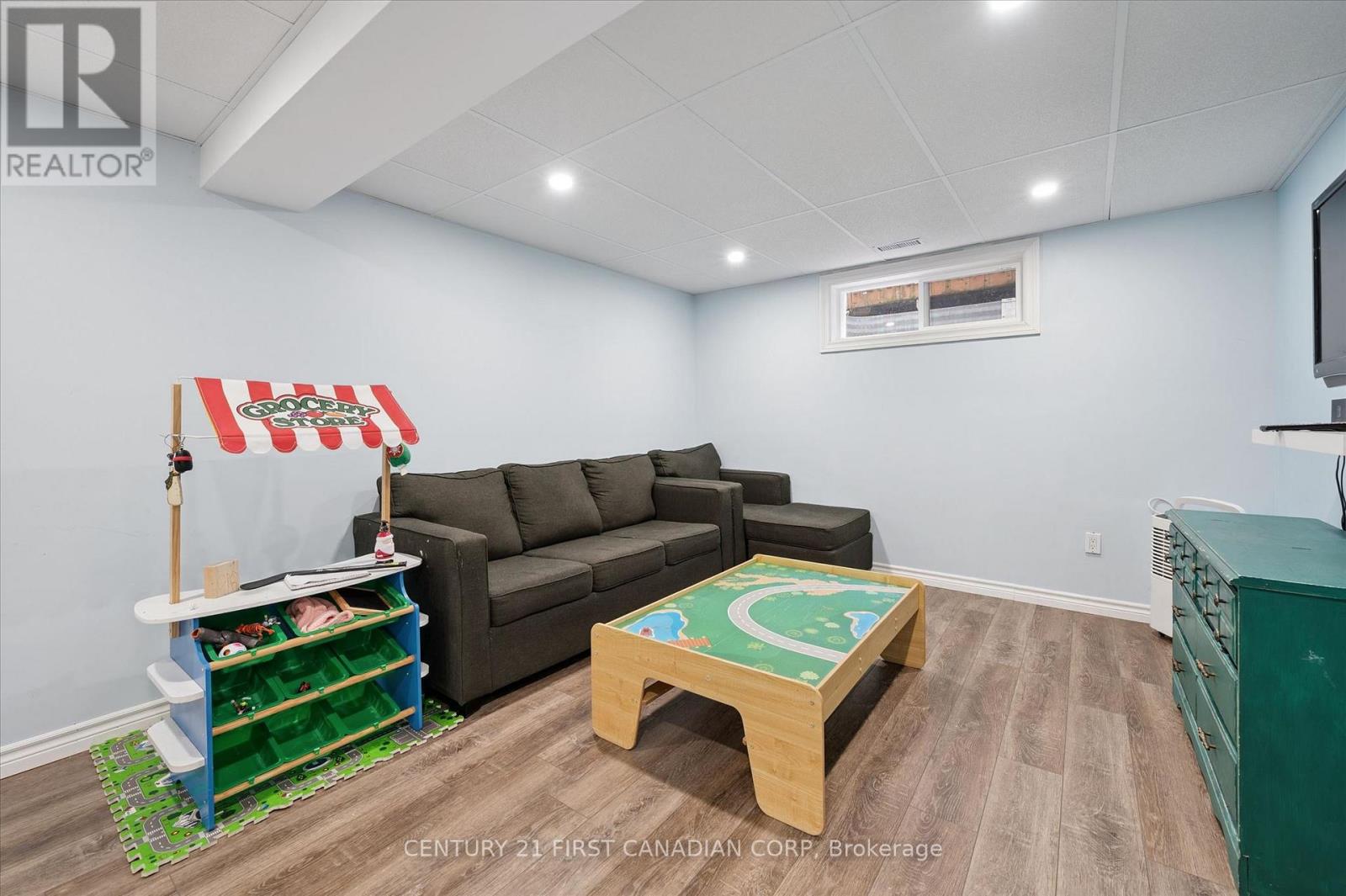 34 Waxwing Crescent, Guelph, Ontario  N1C 1E3 - Photo 23 - X13091284