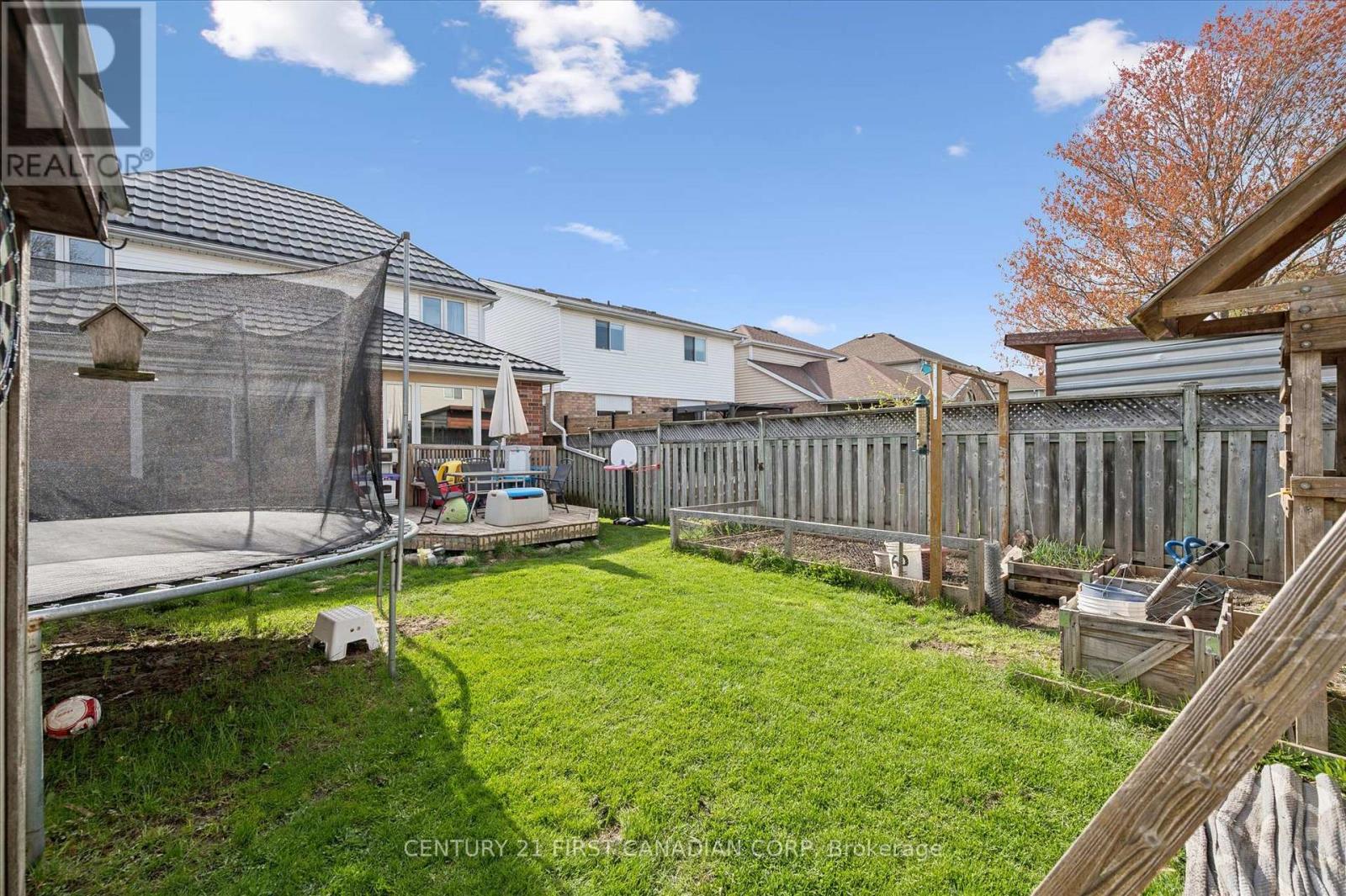 34 Waxwing Crescent, Guelph, Ontario  N1C 1E3 - Photo 30 - X13091284