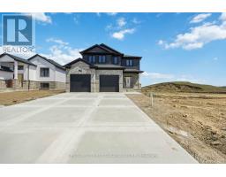 644 KETTER WAY, Plympton-Wyoming, Ontario