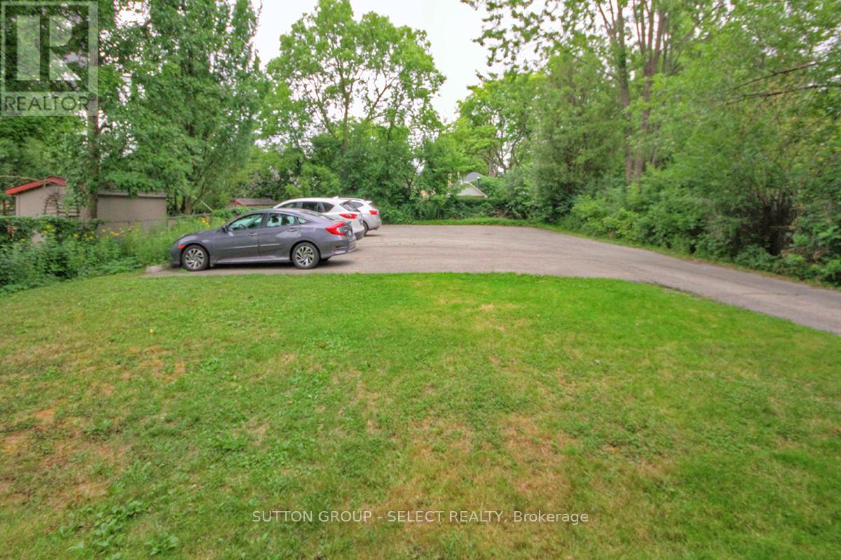 230 Emery Street E, London South, Ontario  N6C 2E2 - Photo 18 - X13091584
