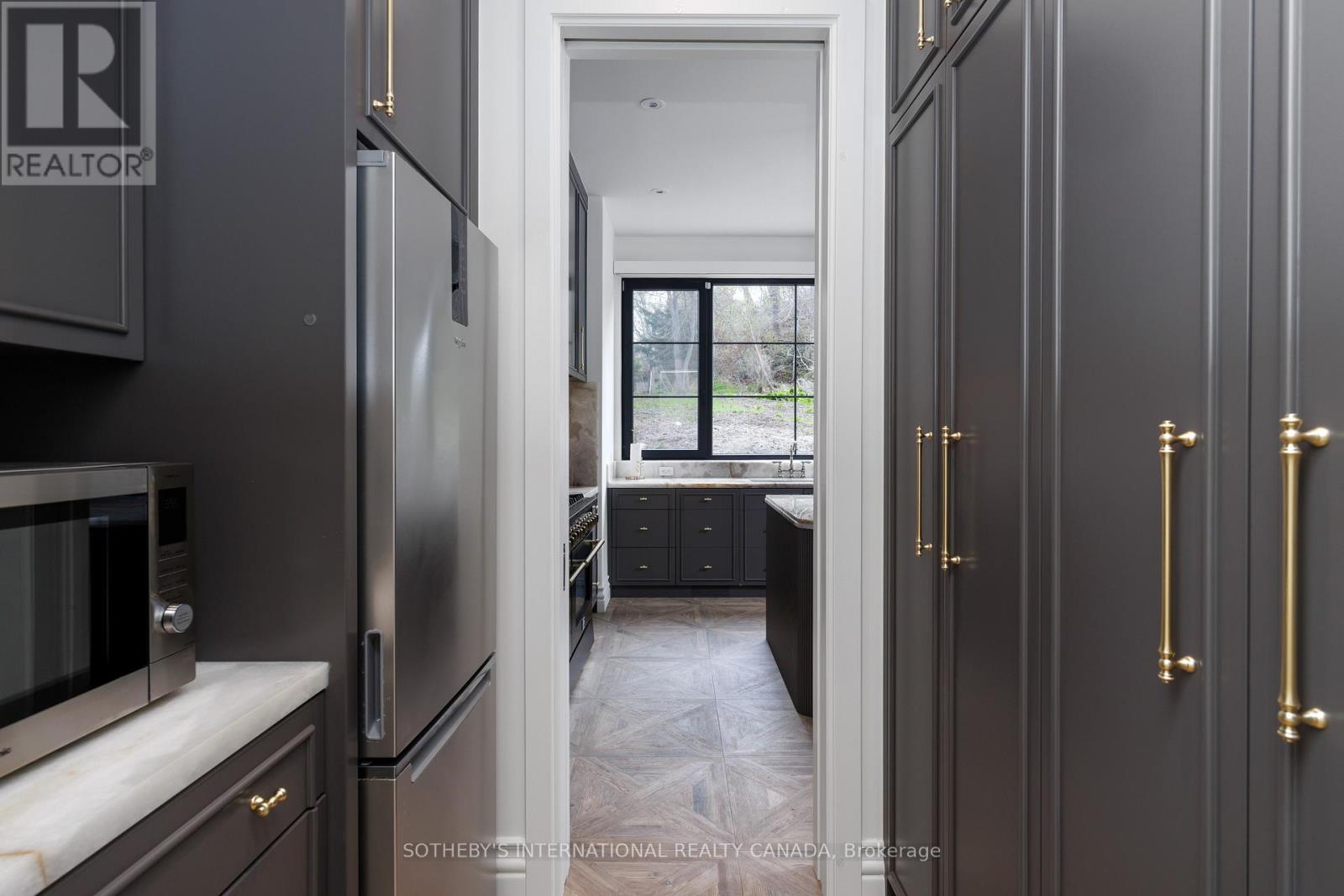 150 Edenbridge Drive, Toronto, Ontario  M9A 3G6 - Photo 21 - W13091126