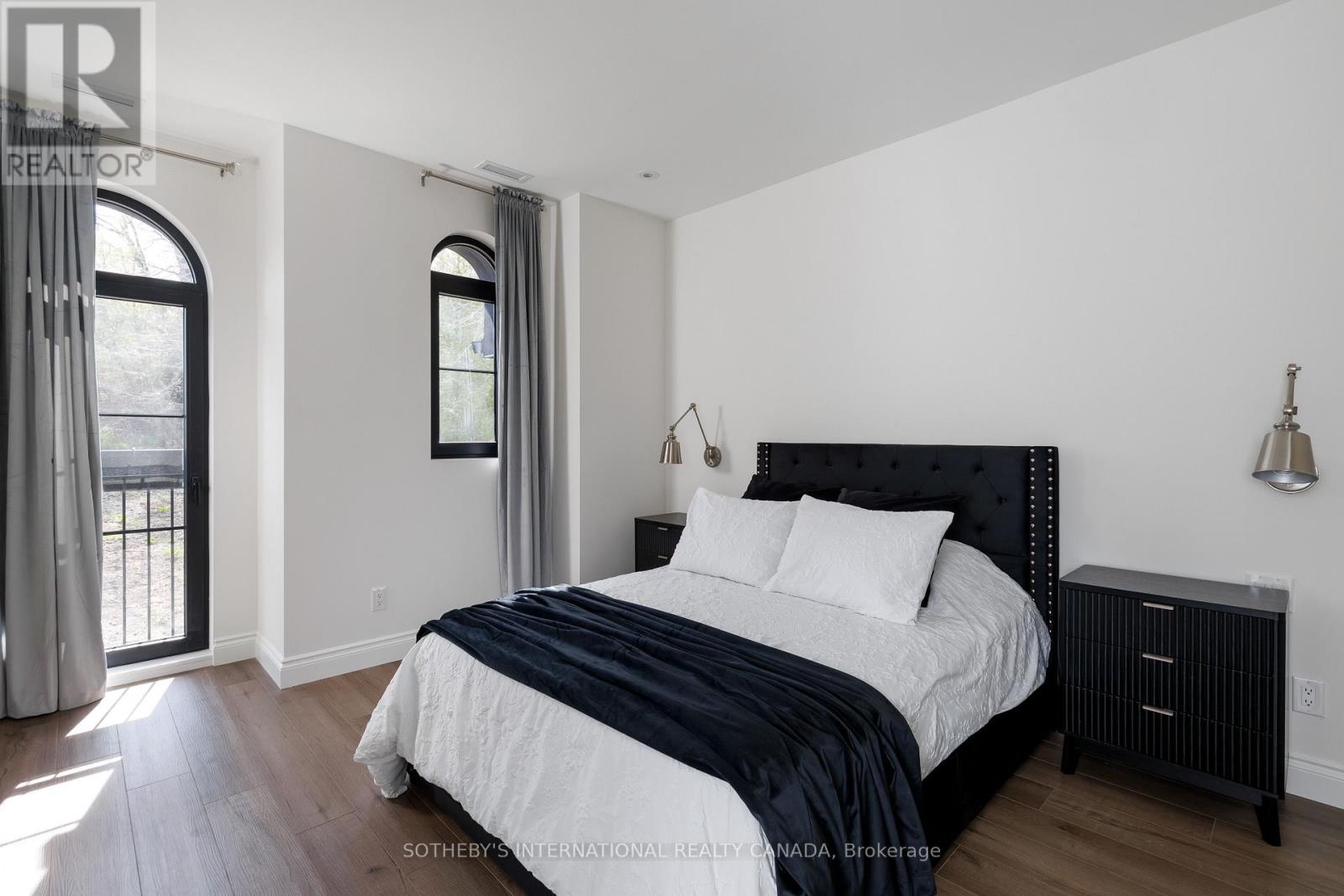 150 Edenbridge Drive, Toronto, Ontario  M9A 3G6 - Photo 25 - W13091126