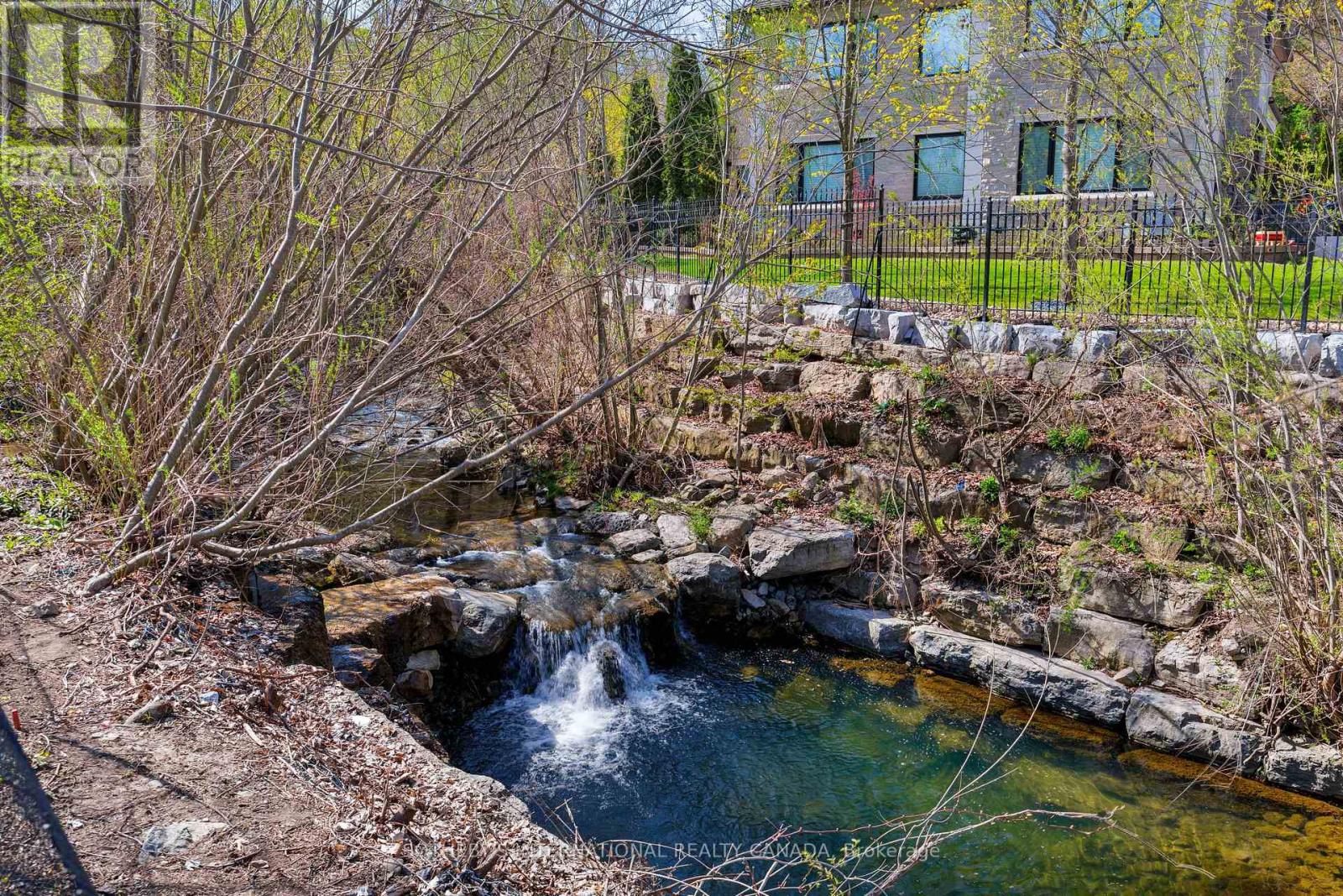150 Edenbridge Drive, Toronto, Ontario  M9A 3G6 - Photo 46 - W13091126