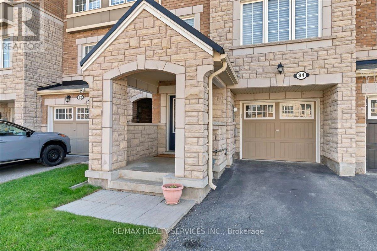 84 Bannister Crescent, Brampton, Ontario  L7A 0G2 - Photo 5 - W13091144