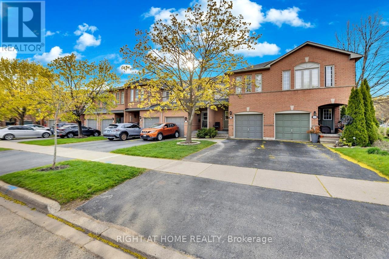 33 - 5555 Prince William Drive, Burlington, Ontario  L7L 6P2 - Photo 3 - W13091196