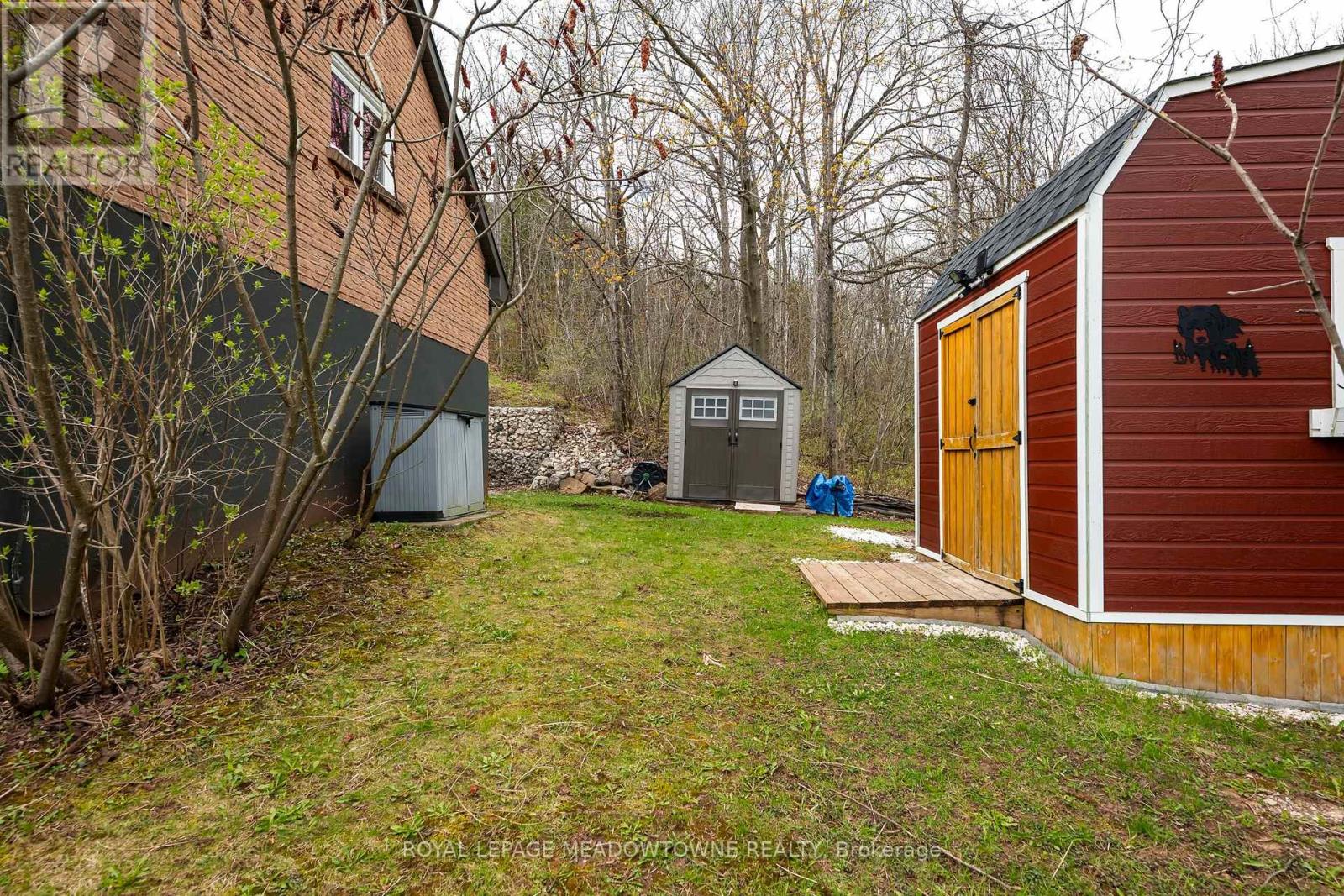 15585 Clayhill Road, Halton Hills, Ontario  L7G 4S8 - Photo 8 - W13074242