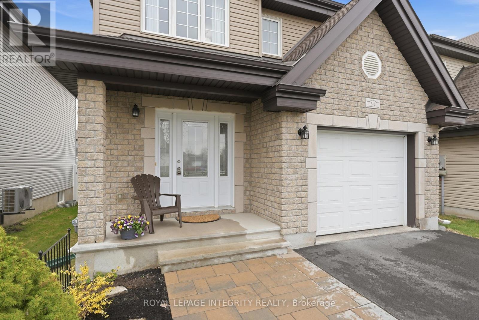 317 Mercury Street, Clarence-Rockland, Ontario  K4K 0G7 - Photo 2 - X13091352